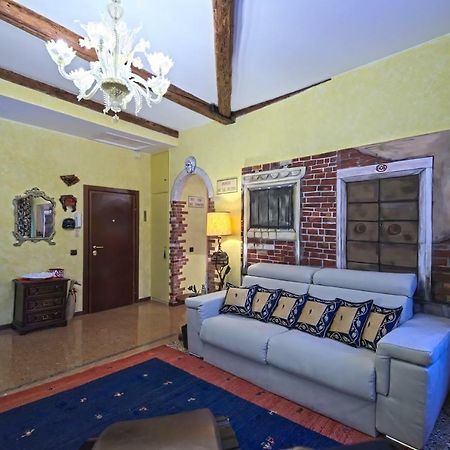 Residenza Sara Apartment Venesia Bagian luar foto