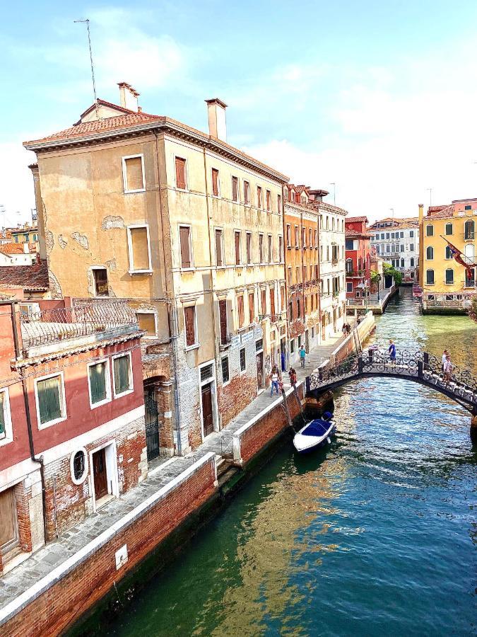 Residenza Sara Apartment Venesia Bagian luar foto
