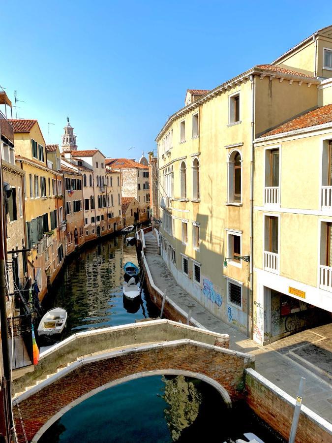 Residenza Sara Apartment Venesia Bagian luar foto