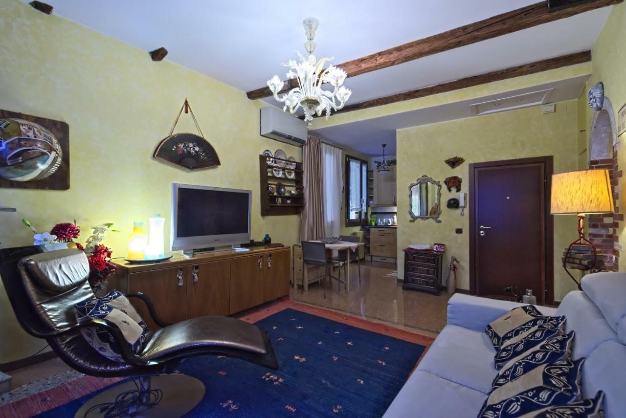 Residenza Sara Apartment Venesia Bagian luar foto