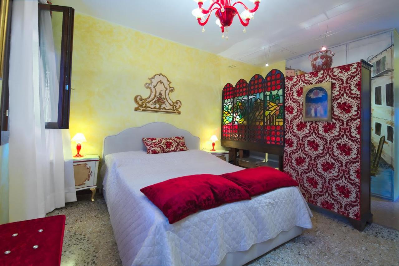 Residenza Sara Apartment Venesia Bagian luar foto